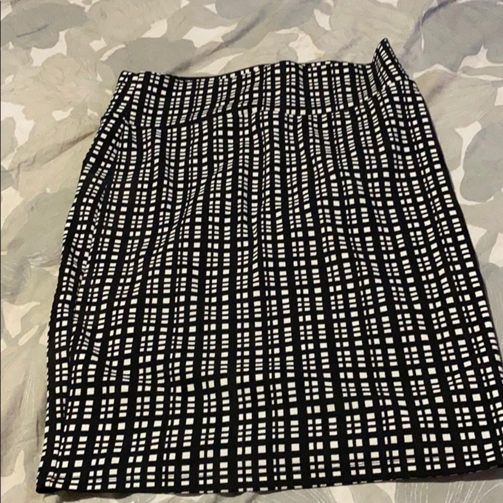 LuLaRoe Cassie Pencil Skirt XL
